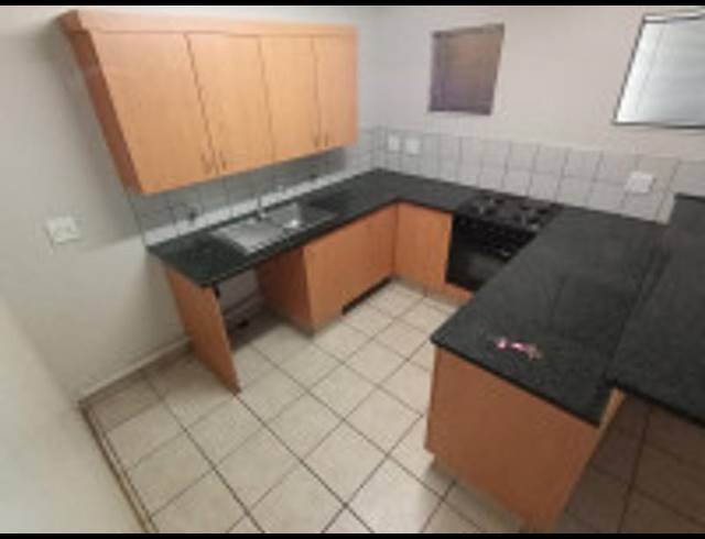 2 BEDROOM APARTMENT FOR SALE IN HATFIELD